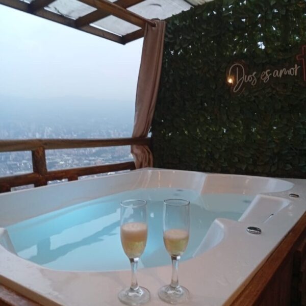 192edfab-f637-4c42-82c0-b766b2a72919-1-768x1021